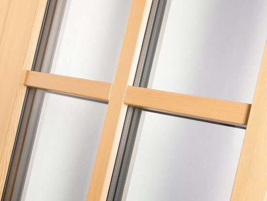 Innenansicht eines Holzsprossenfensters