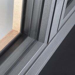 Detailansicht UNILUX Holz-Alu Fenster DesignLine