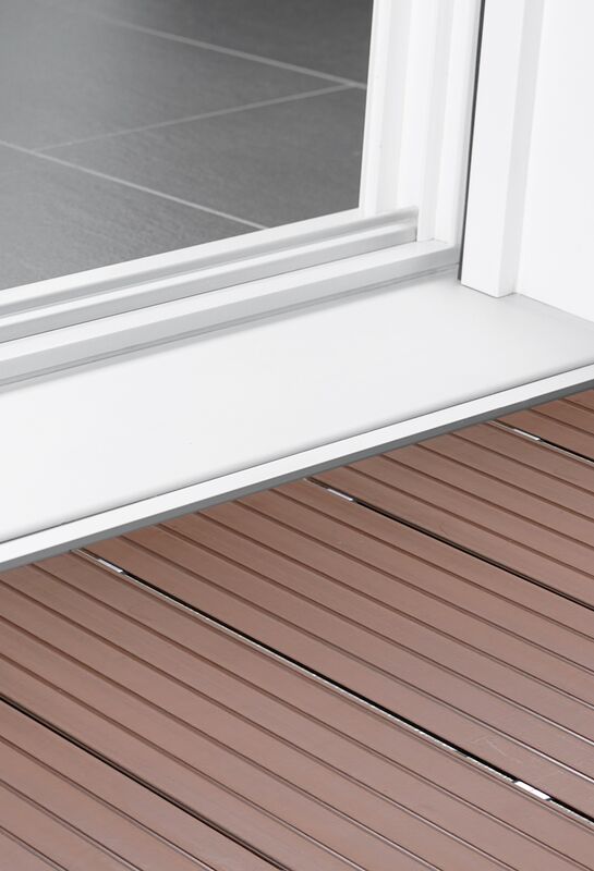 Nahaufnahme barrierefreies Kunststoff-Hebe-Schiebe-Element