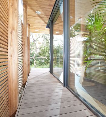 UNILUX FineLine Pfosten-Riegel-Fassade aus Holz-Alu