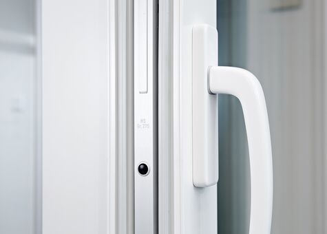 Nahaufnahme Bautiefe UNILUX Kunststoff-Hebe-Schiebe-Anlage