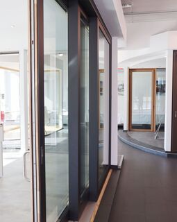 UNILUX in Salmtal Blick in den Showroom