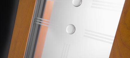 Detailaufnahme Dekorglas Holzhaustür